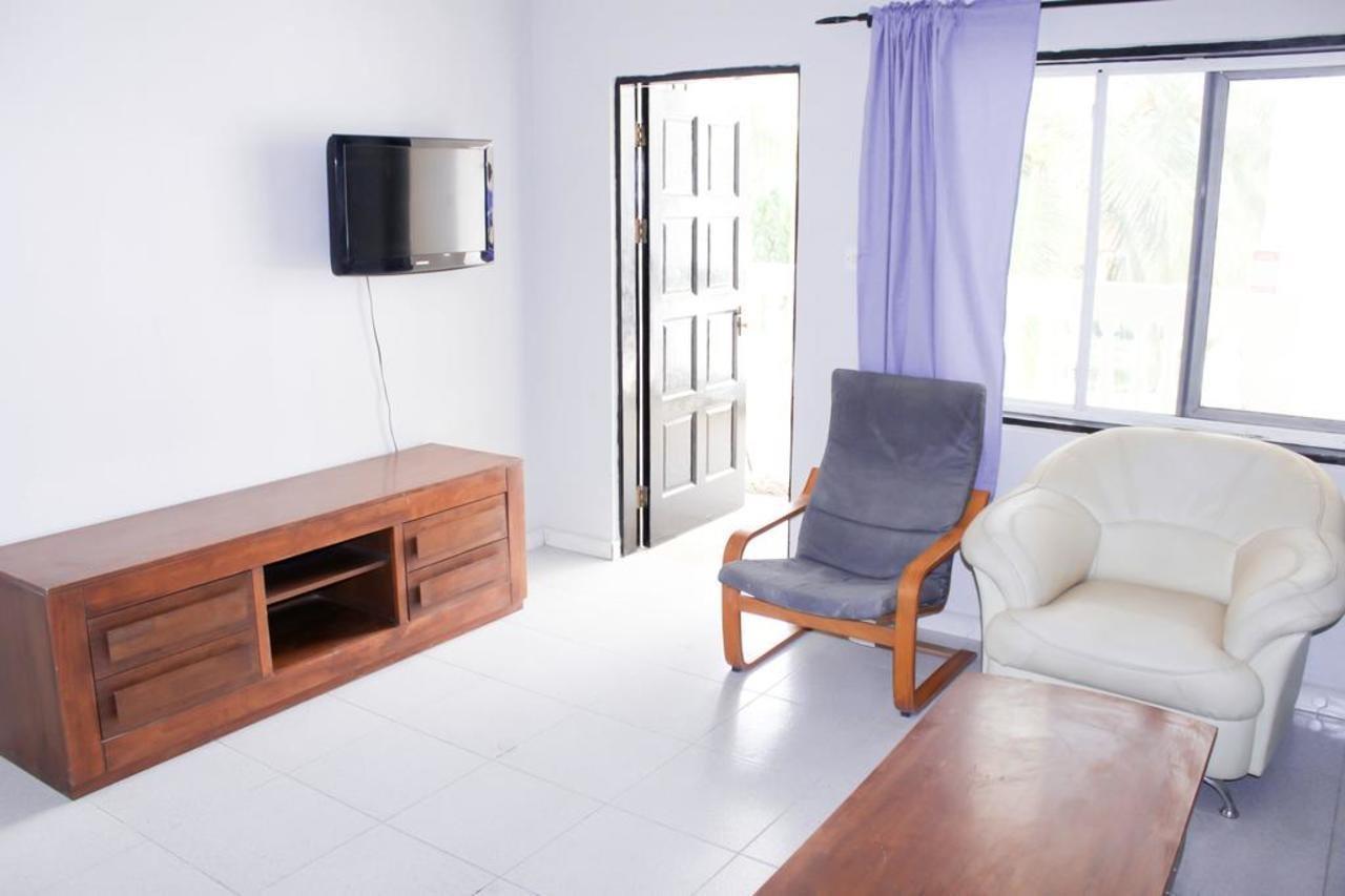 Sarges Hotel Serrekunda Luaran gambar