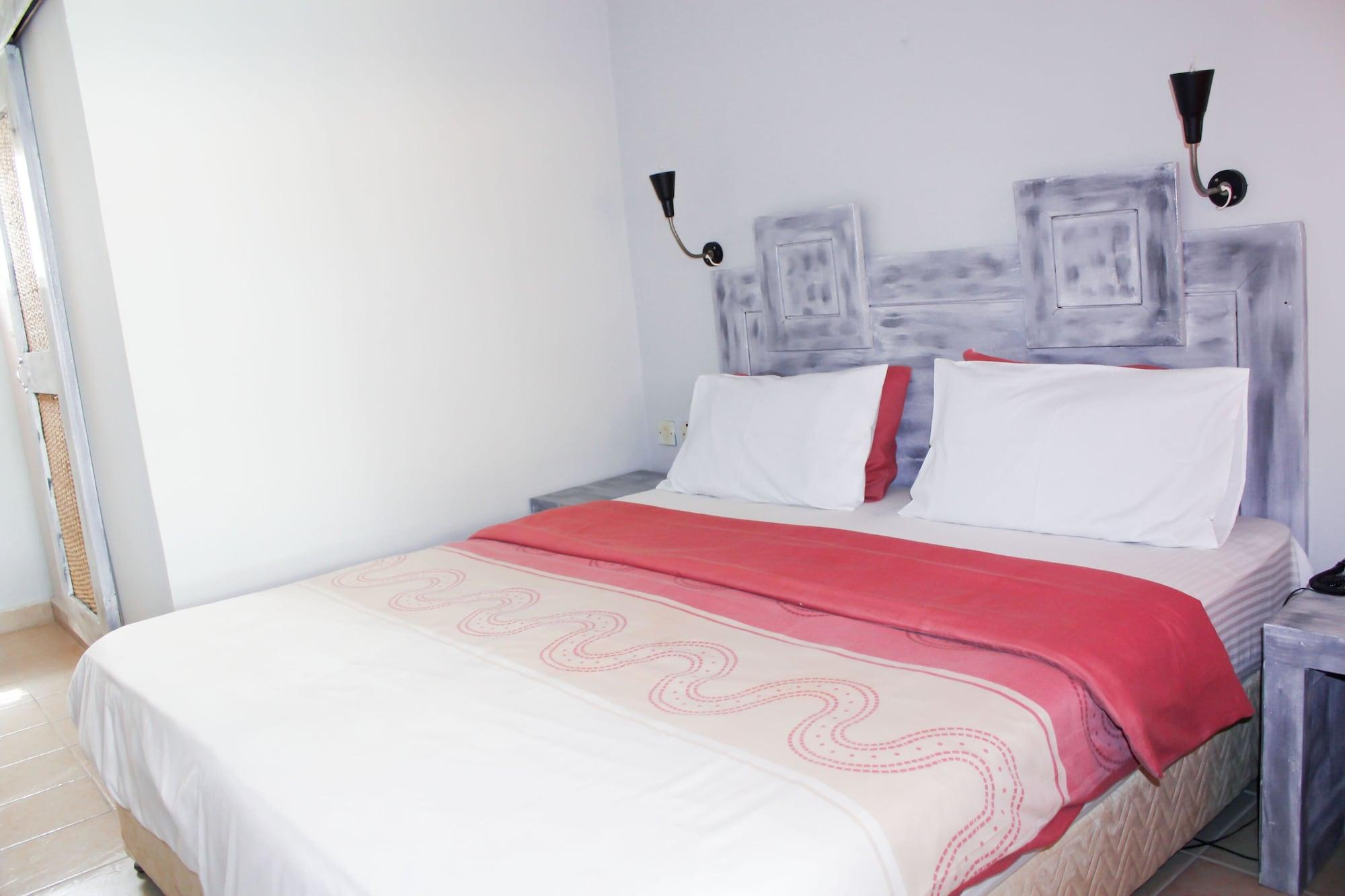 Sarges Hotel Serrekunda Luaran gambar