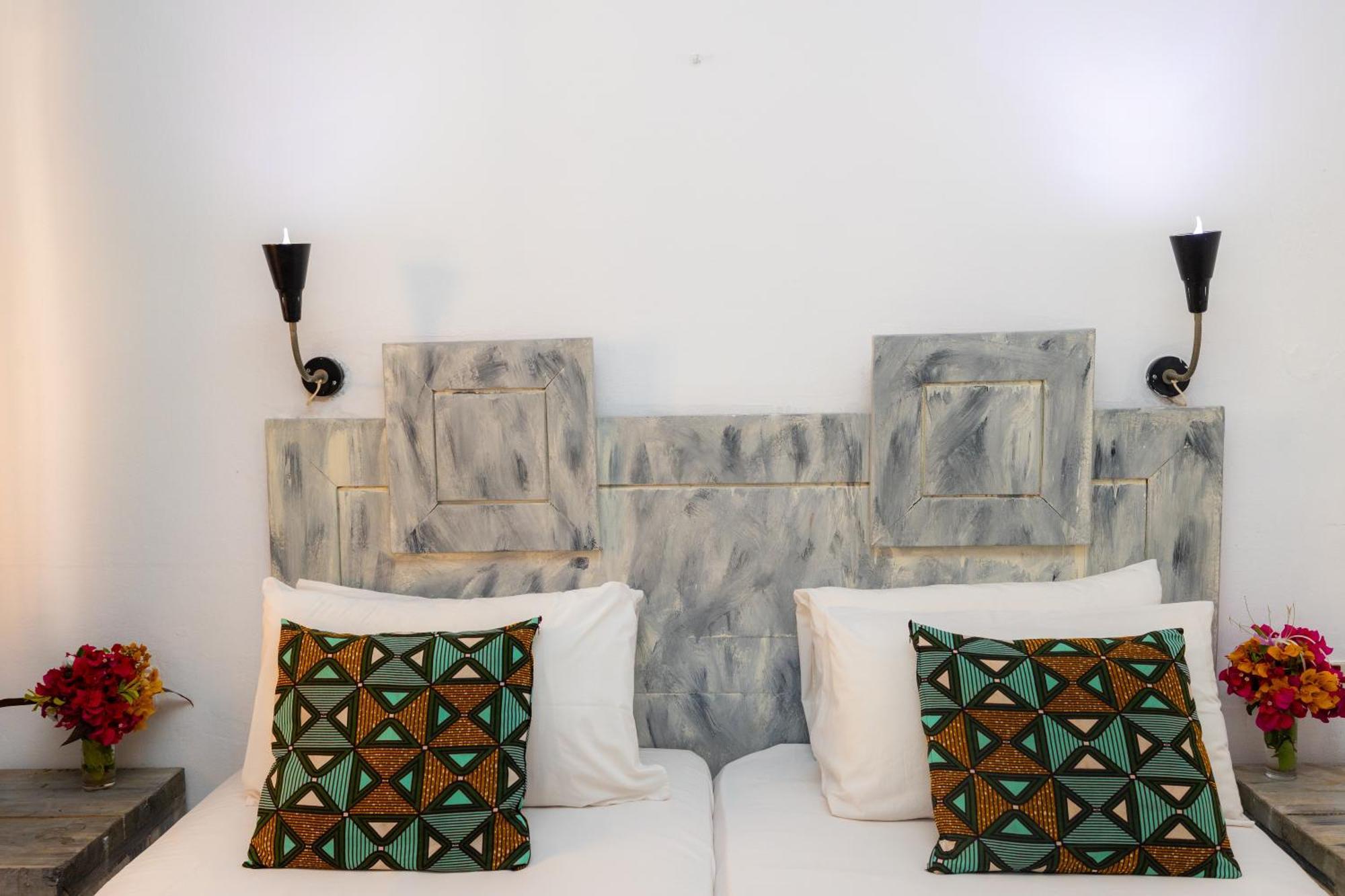 Sarges Hotel Serrekunda Luaran gambar